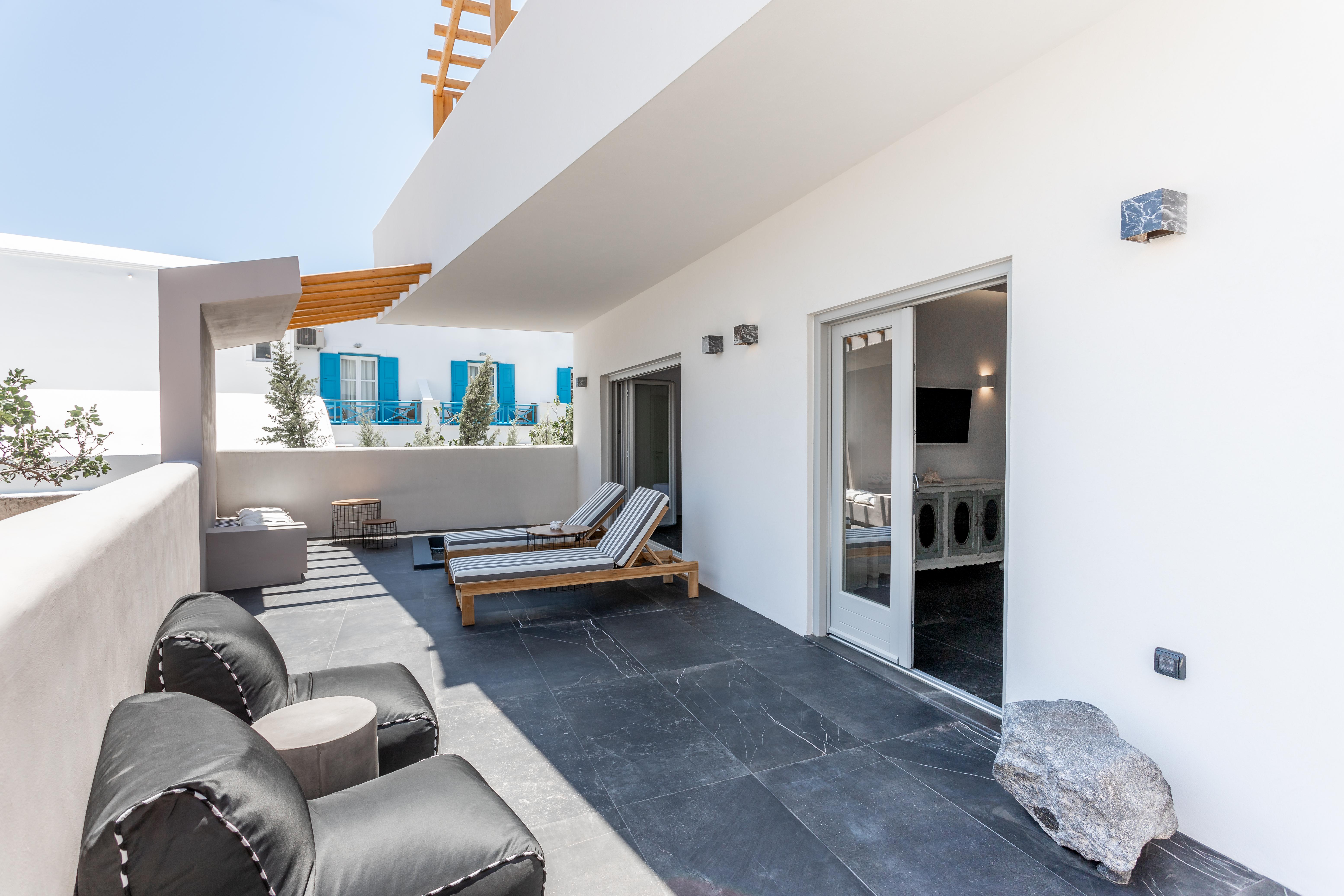 Aegean Gem 4*